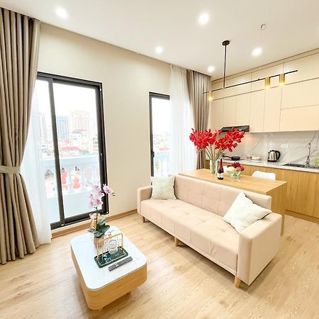 Amazing Housing Lac Long Quan Hanoi Bagian luar foto
