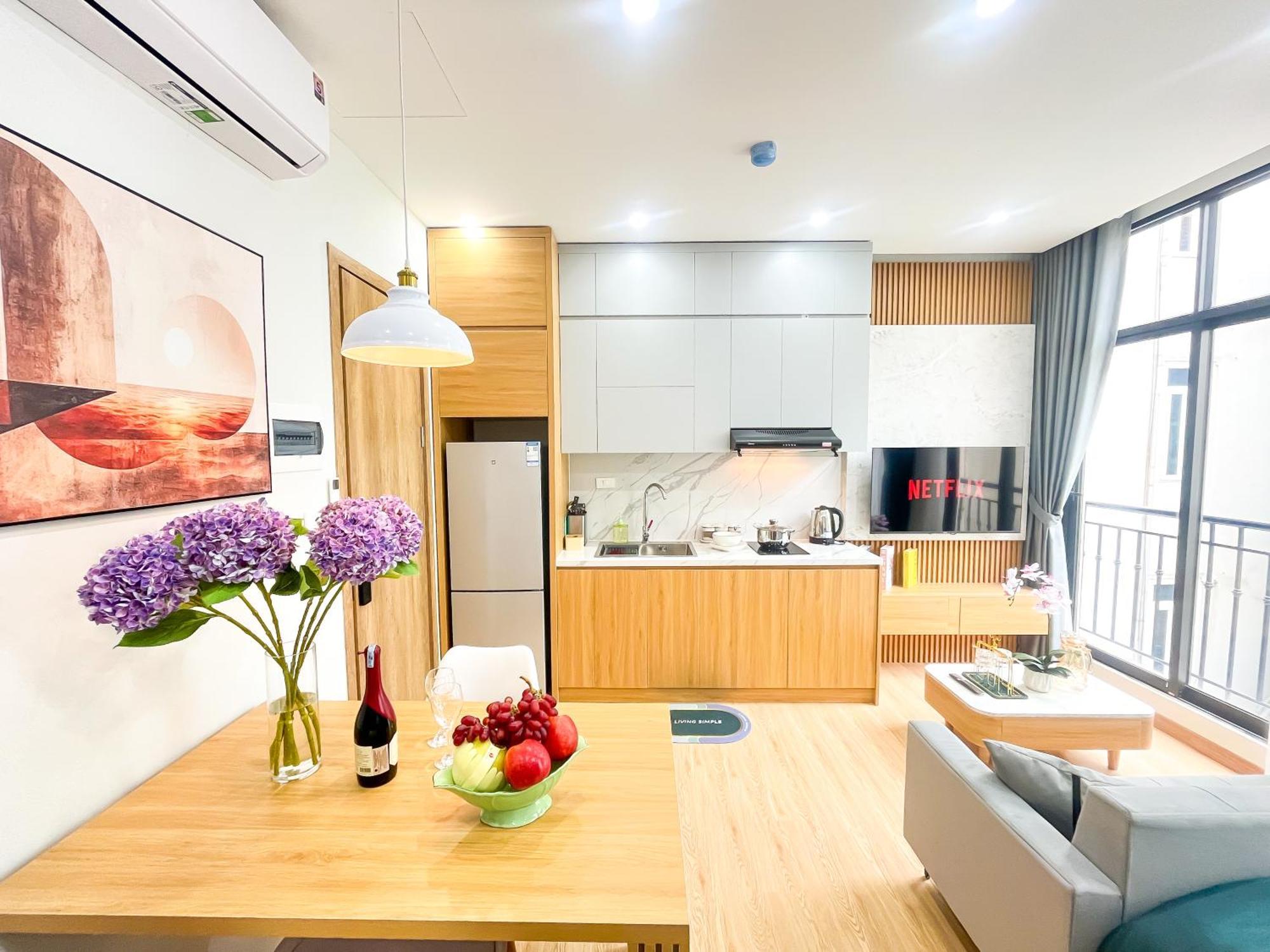 Amazing Housing Lac Long Quan Hanoi Bagian luar foto