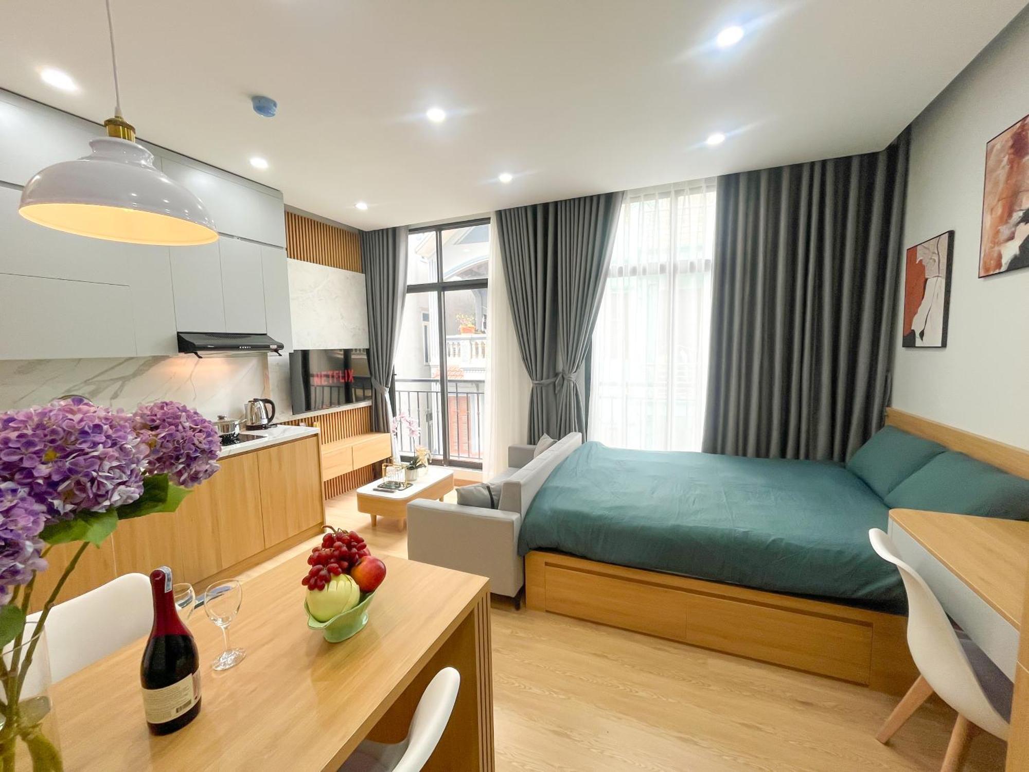 Amazing Housing Lac Long Quan Hanoi Bagian luar foto