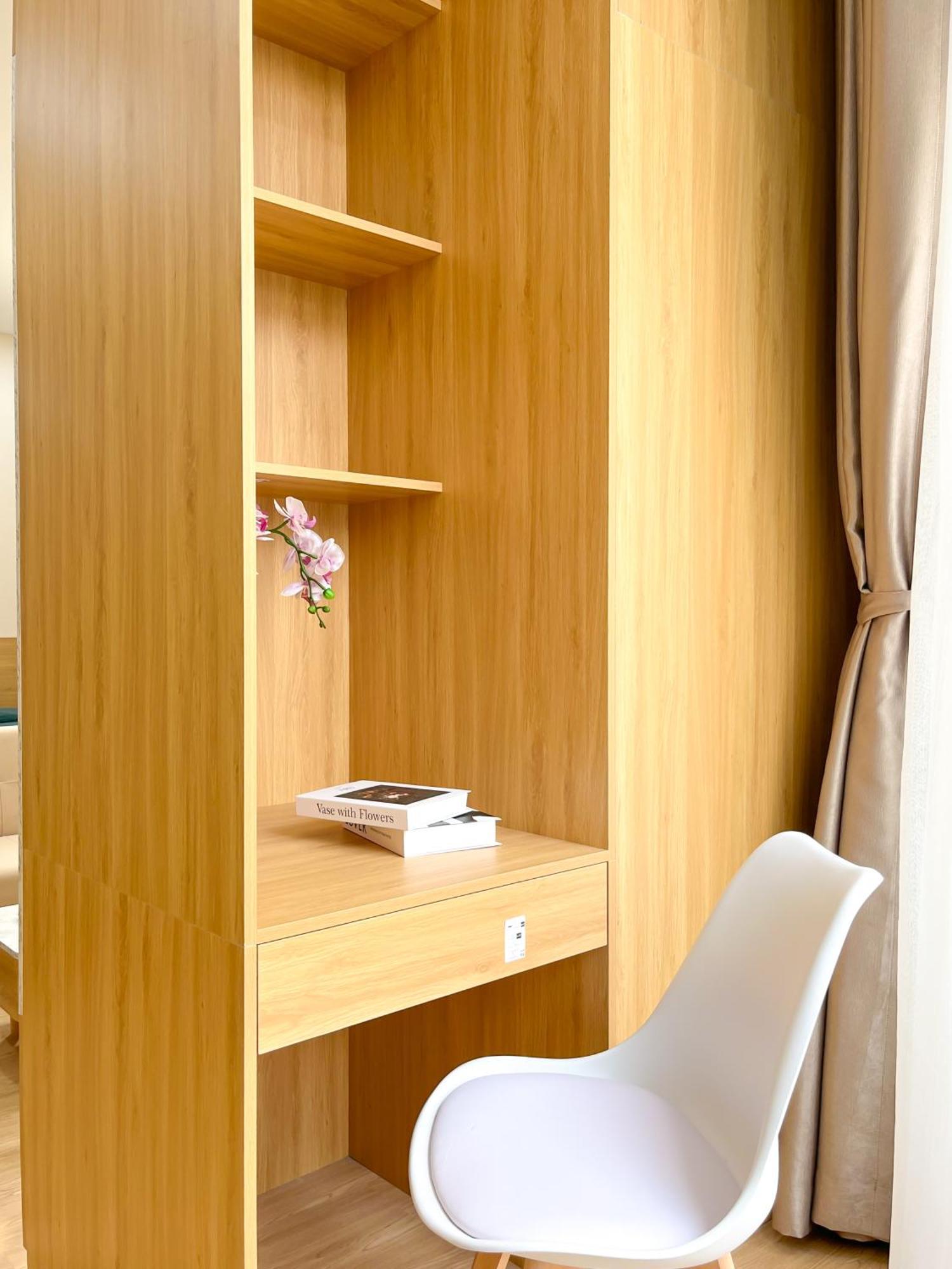 Amazing Housing Lac Long Quan Hanoi Bagian luar foto