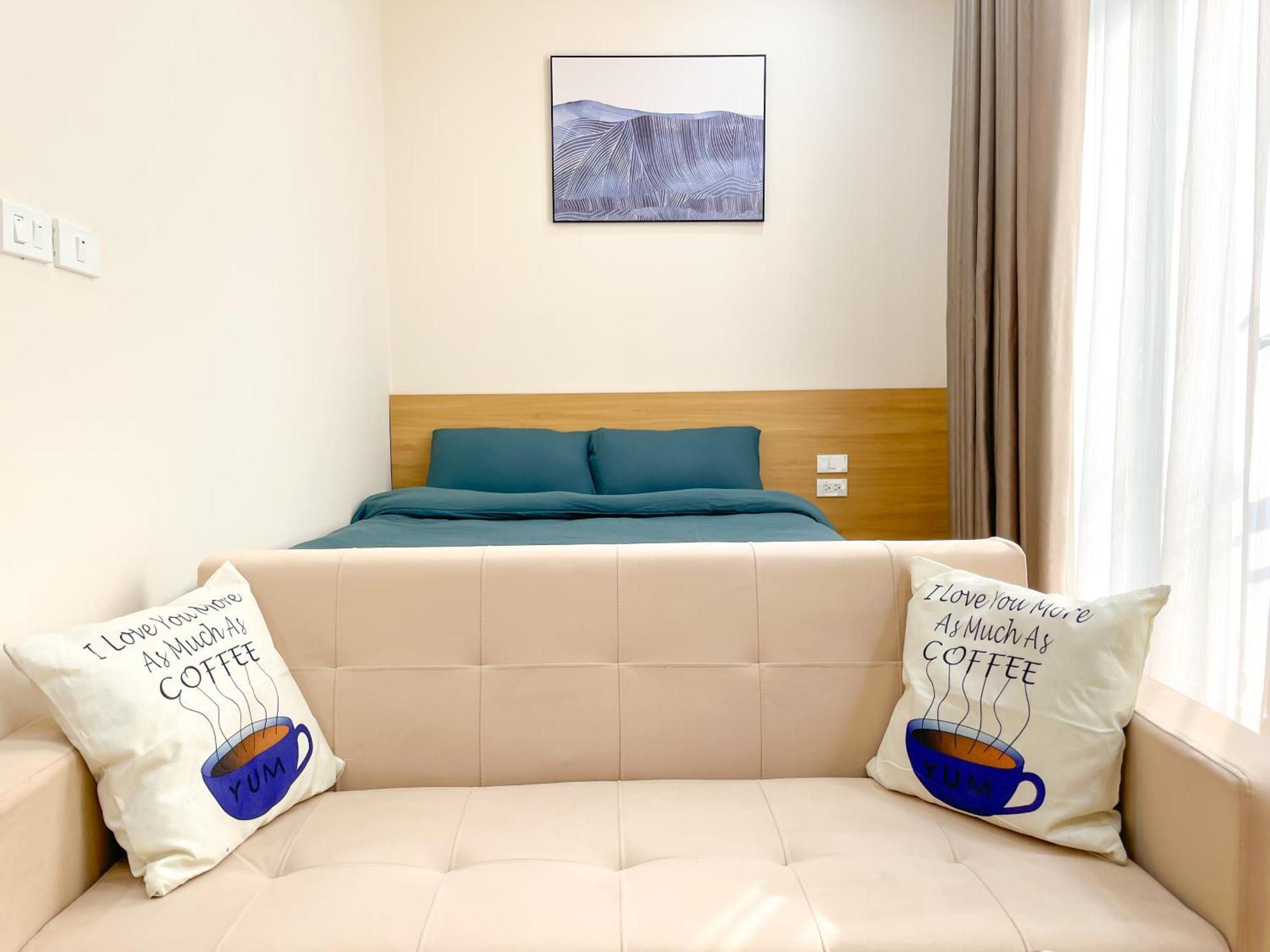 Amazing Housing Lac Long Quan Hanoi Bagian luar foto
